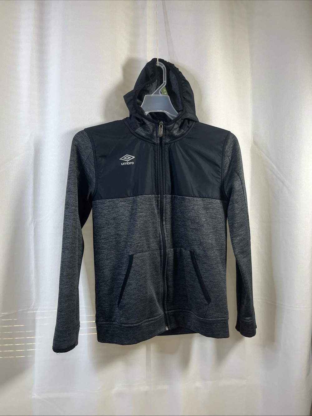 Umbro Hoodie Boys XL Youth Gray Sweatshirt Full Zip Fleece Performance Heather